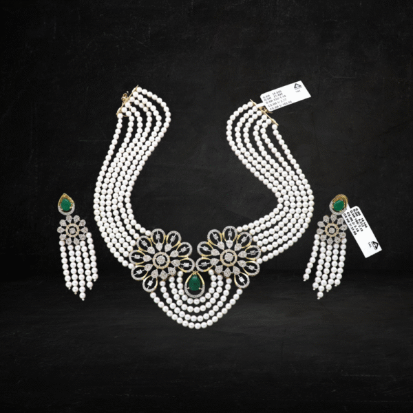 Diamond Layered Necklace With Pearls